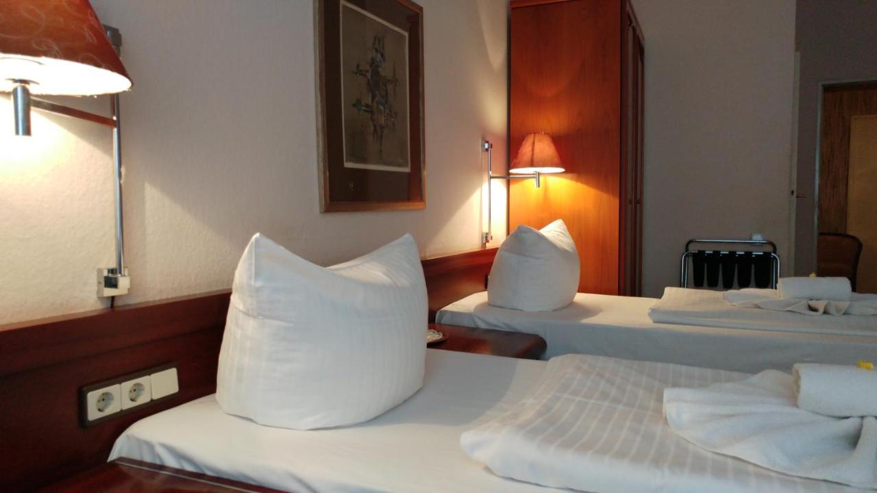 Xantener Eck Hotel 2*
